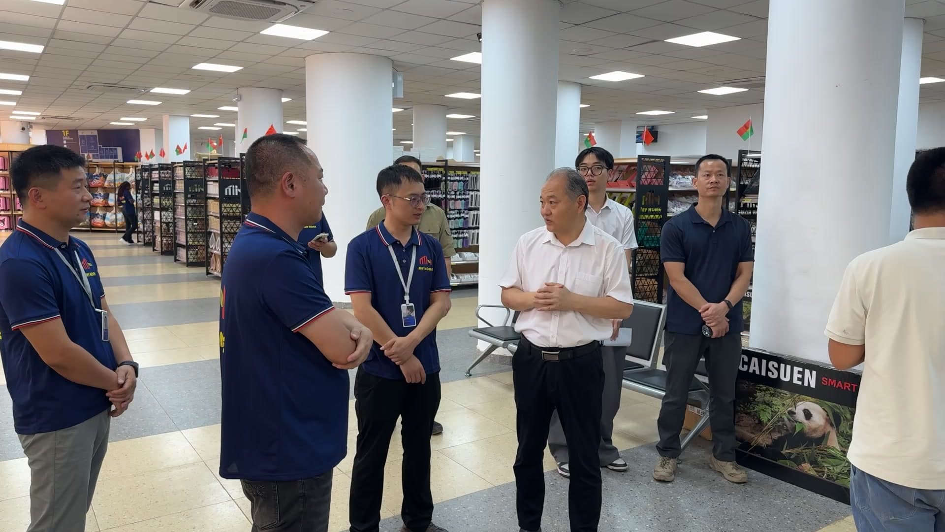 赵德勇大使到访 MYHOME 超市